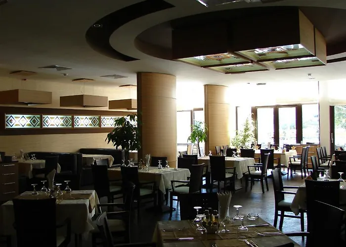 Готель Marieta Palace Несебир